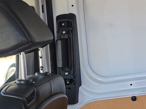 Used 2021 Ford Transit Connect XL image 25