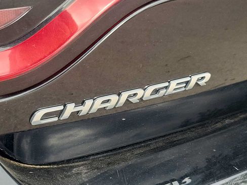 Used 2023 Dodge Charger SXT RWD image 11