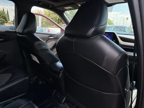 Used 2023 Toyota Highlander XSE FWD image 27