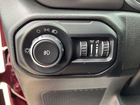 Certified 2022 Jeep Wrangler Unlimited Sport AWD/4WD image 16