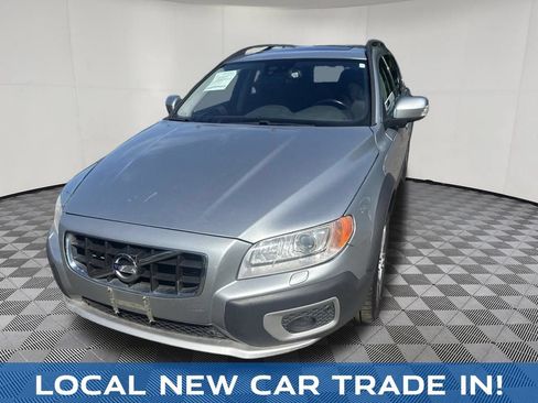 Used 2013 Volvo XC70 T6 AWD/4WD image 2