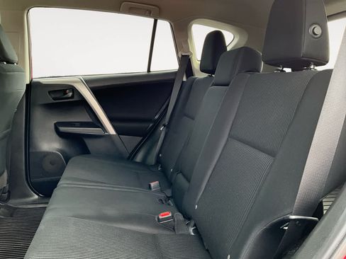 Used 2018 Toyota RAV4 LE w/ All Weather Liner Package AWD/4WD image 19