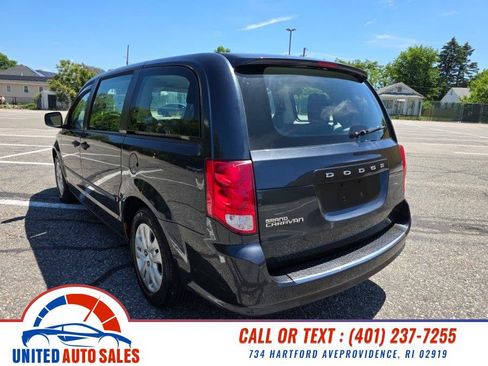 Used 2014 Dodge Grand Caravan American Value Package w/ UConnect Hands-Free Group FWD image 3