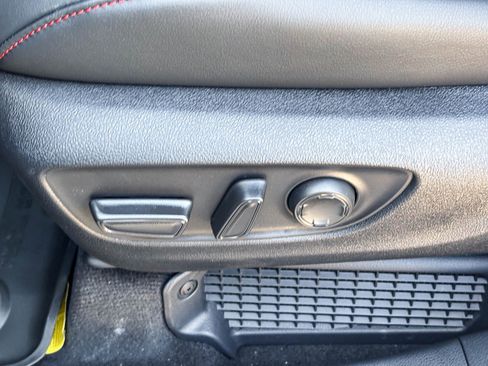 New 2026 Toyota Sienna XSE FWD image 23