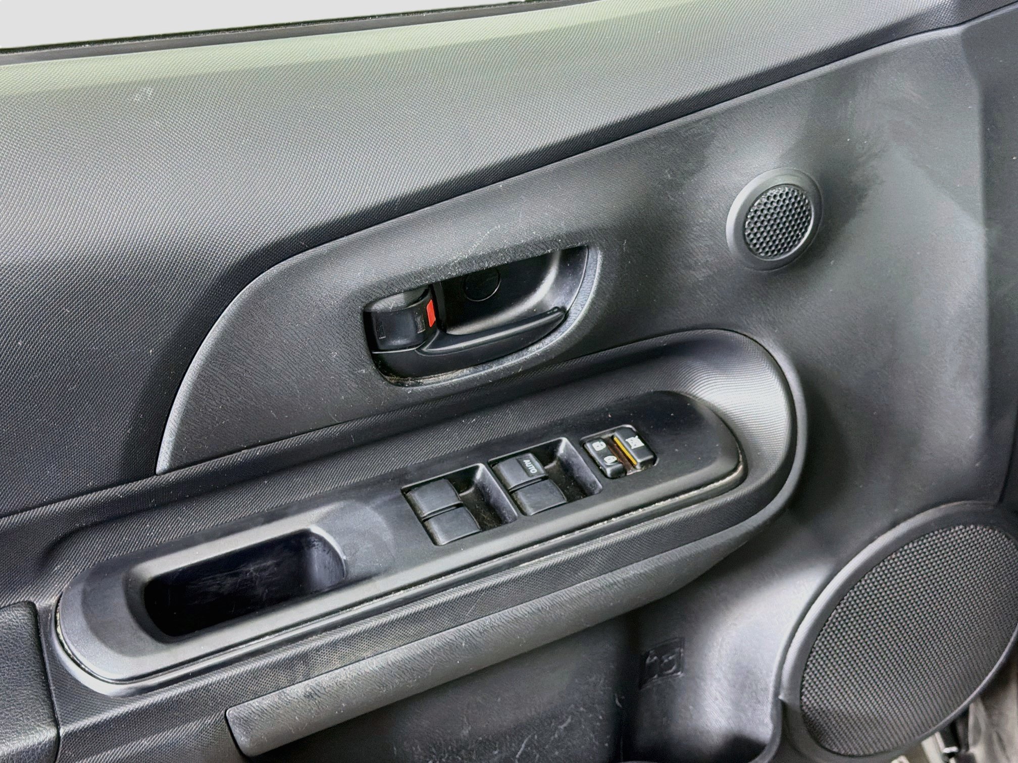 Used 2017 Toyota Prius C One FWD image 15
