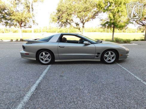 Used 1999 Pontiac Firebird Formula w/ Security Pkg image 4