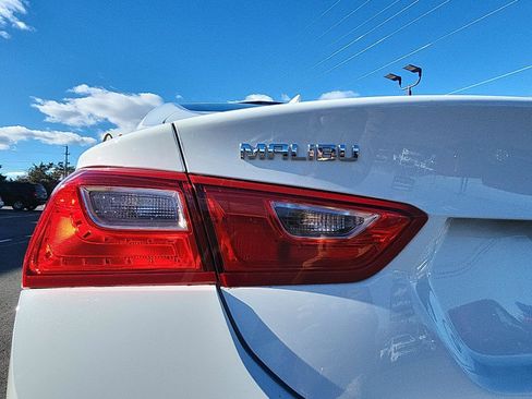Used 2023 Chevrolet Malibu LT image 13
