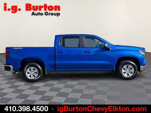 Used 2024 Chevrolet Silverado 1500 LT AWD/4WD image 7