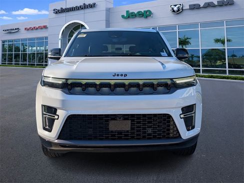 New 2026 Jeep Grand Wagoneer L Limited image 2