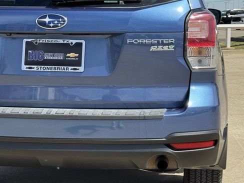 Used 2017 Subaru Forester 2.5i Premium w/ All-Weather Package image 7