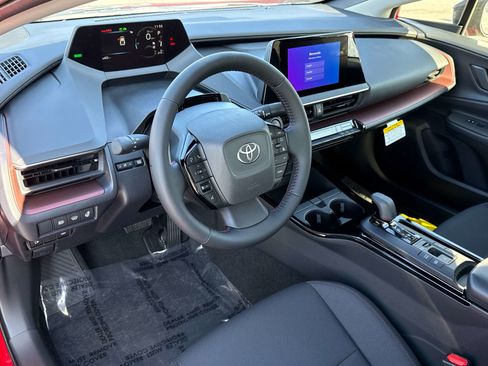 New 2026 Toyota Prius Plug-In Hybrid image 7