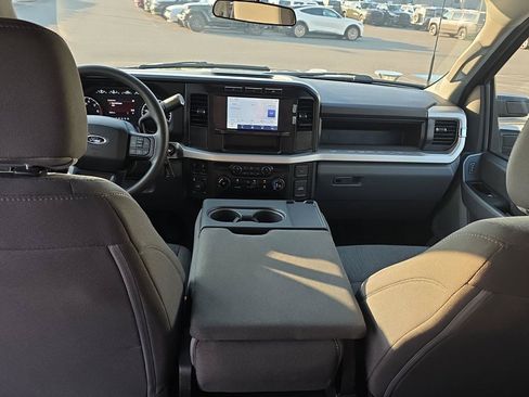 Used 2024 Ford F250 XL w/ STX Appearance Package AWD/4WD image 18