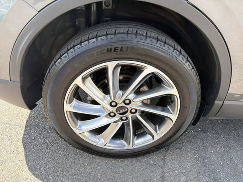 Certified 2023 Lincoln Corsair AWD w/ Equipment Group 101A image 32