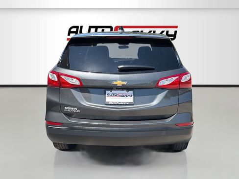 Used 2019 Chevrolet Equinox LS w/ LS Convenience Package image 6