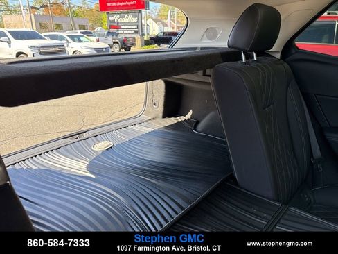 Used 2023 Buick Envision Avenir AWD/4WD image 29