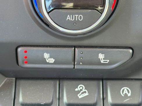 Used 2019 Chevrolet Silverado 1500 LT Trail Boss image 30