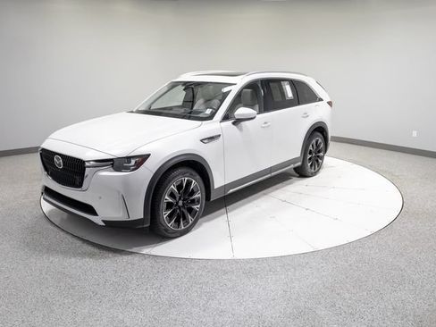Used 2024 MAZDA CX-90 Plug-In Hybrid w/ Premium Plus AWD/4WD image 37