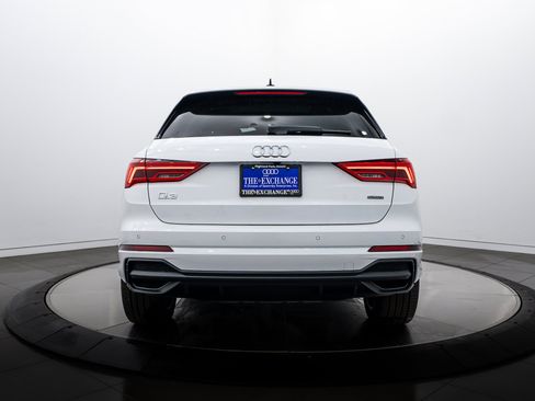 New 2025 Audi Q3 2.0T Premium image 19