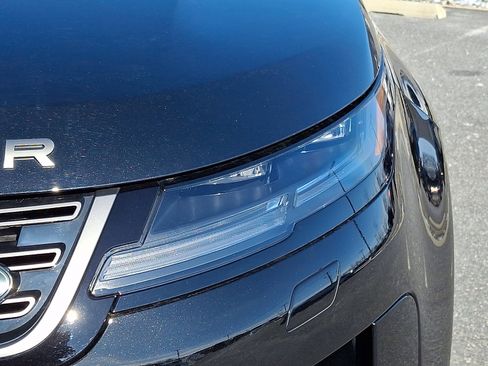 Used 2026 Land Rover Range Rover Evoque S image 9