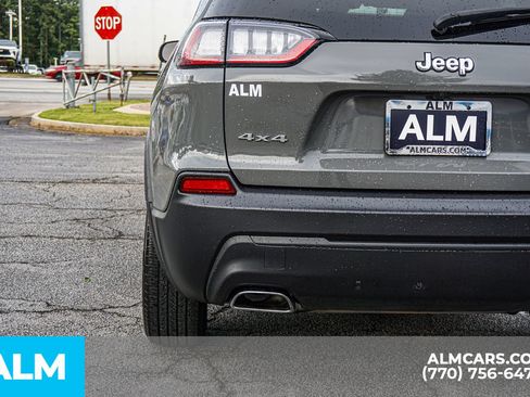 Used 2022 Jeep Cherokee Latitude Lux w/ Sun & Sound Group AWD/4WD image 17
