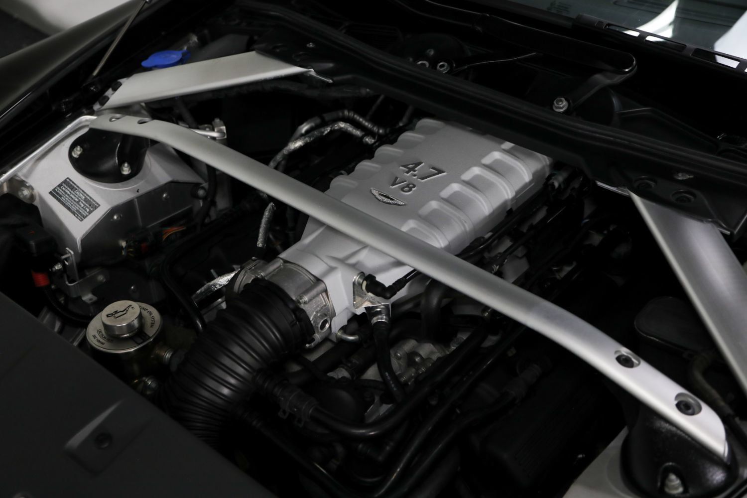 Used 2012 Aston Martin V8 Vantage N420 RWD image 54