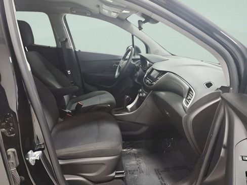 Used 2020 Chevrolet Trax LS w/ Tint and Cruise Package image 13