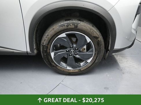 Used 2024 Nissan Rogue SV image 20