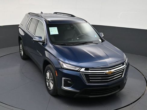 Used 2023 Chevrolet Traverse LT FWD image 18