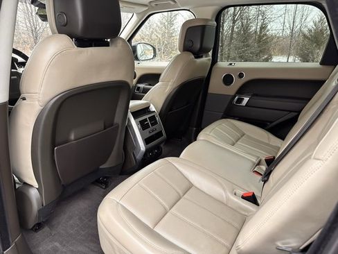 Used 2019 Land Rover Range Rover Sport HSE image 15