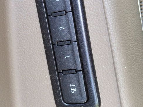 Used 2020 Chevrolet Tahoe LT RWD image 21