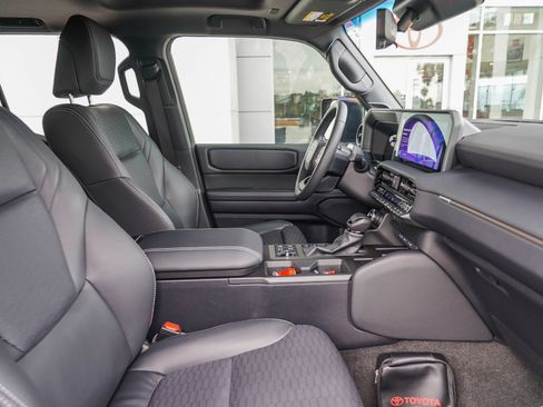 Used 2024 Toyota Land Cruiser image 18