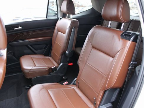 Certified 2022 Volkswagen Atlas SE image 21