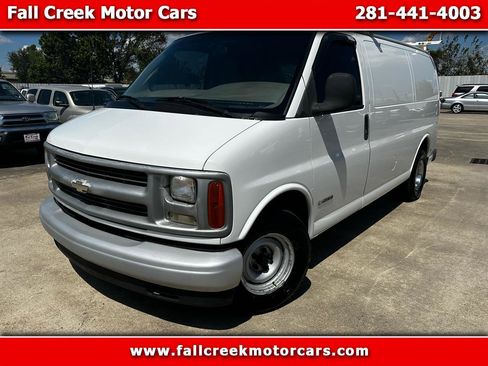 Used 2001 Chevrolet Express 1500 RWD image 1