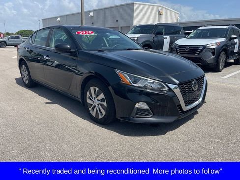 Certified 2020 Nissan Altima 2.5 S FWD image 1