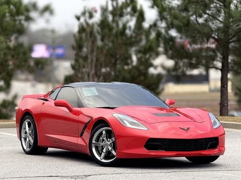 Used 2015 Chevrolet Corvette Stingray Coupe image 12