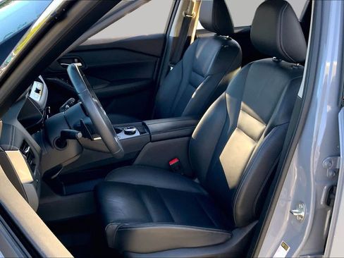 Used 2024 Nissan Rogue SL w/ SL Premium Package AWD/4WD image 8