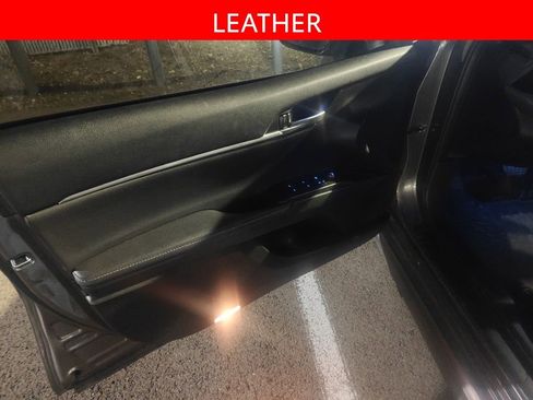 Used 2023 Toyota Camry XSE w/ Cold Weather Package image 5