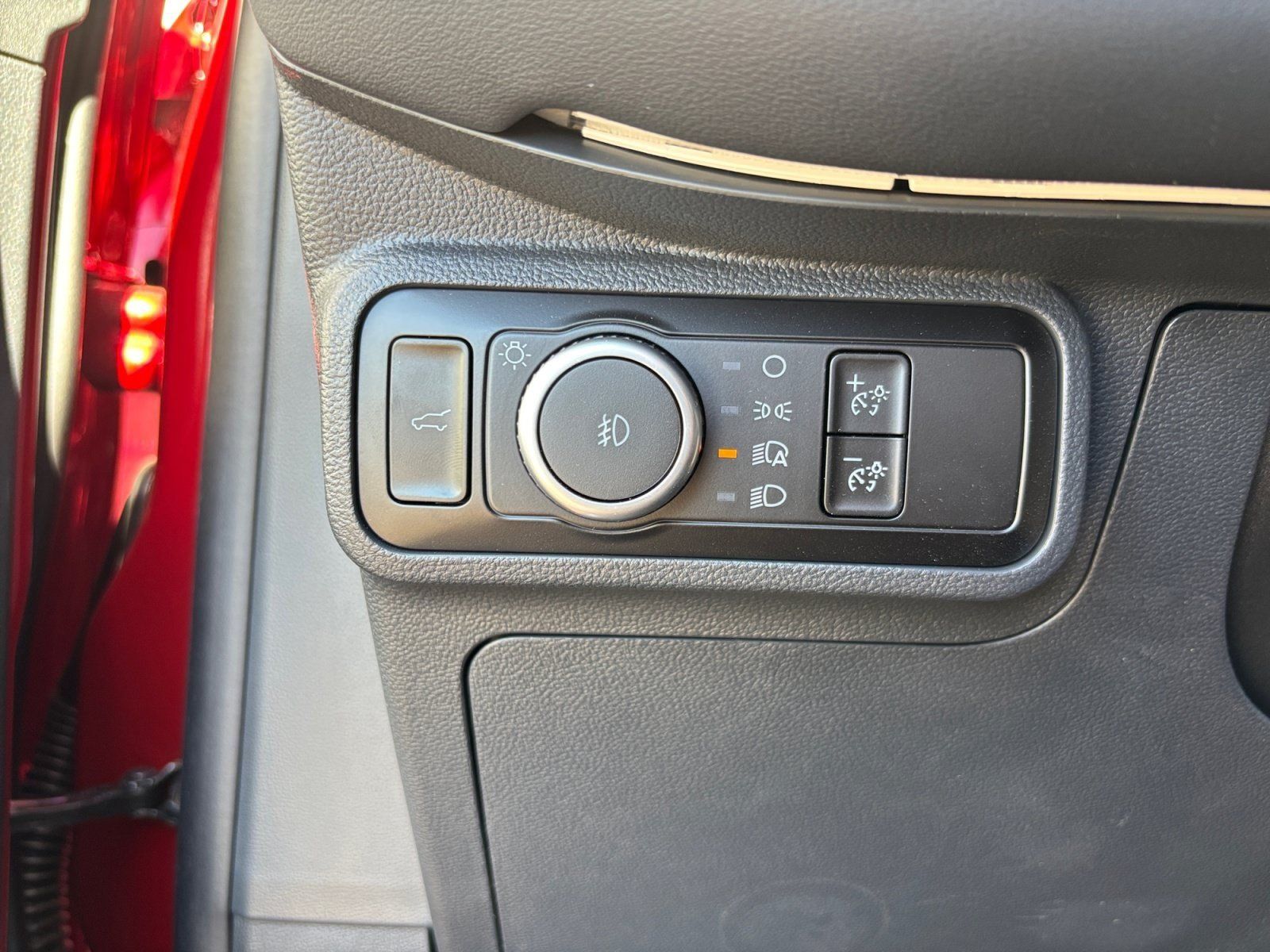 New 2025 Ford Explorer ST-Line w/ Premium Package RWD image 14