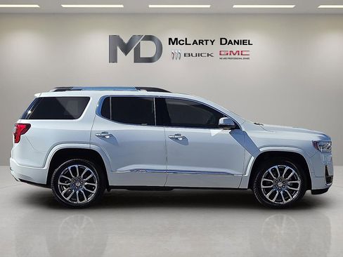 Certified 2020 GMC Acadia Denali w/ LPO, Floor Liner Package image 6