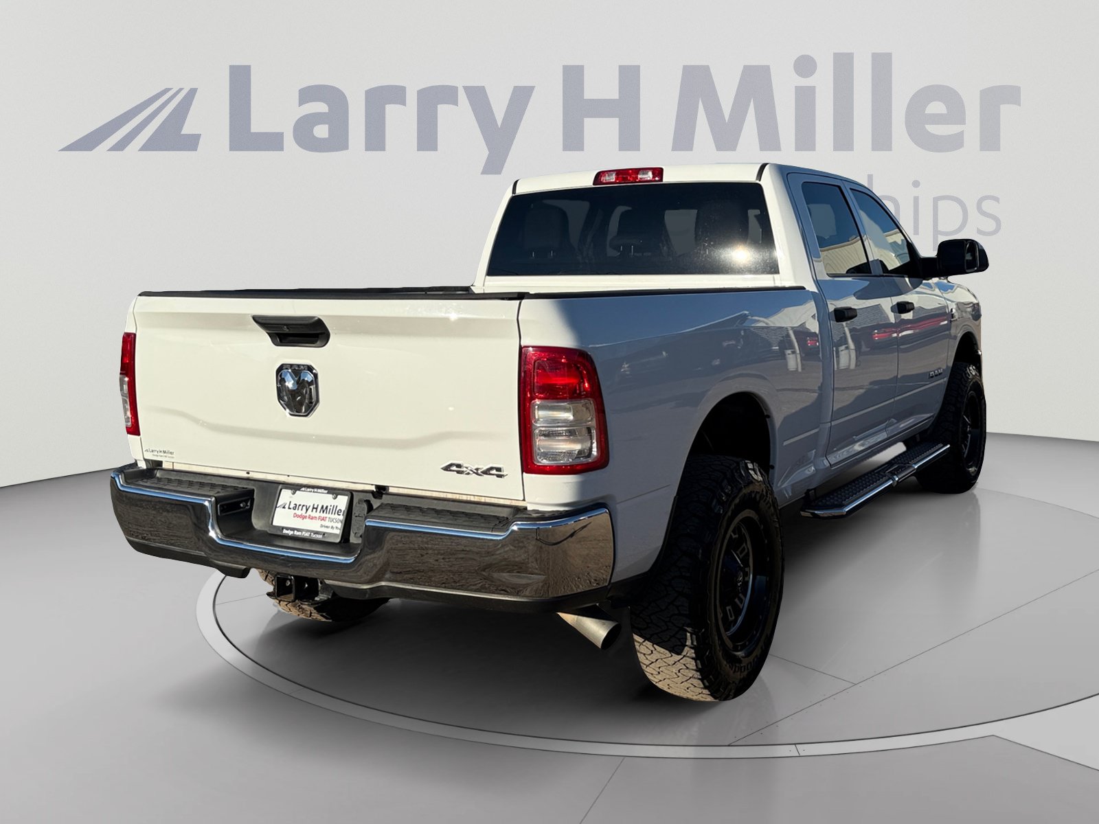Used 2020 RAM 3500 Tradesman w/ Chrome Appearance Group AWD/4WD image 5