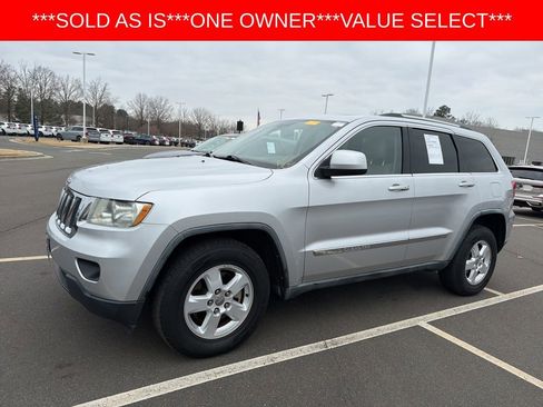 Used 2011 Jeep Grand Cherokee Laredo w/ Security & Convenience Group image 32