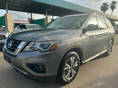 Used 2020 Nissan Pathfinder SL FWD image 1