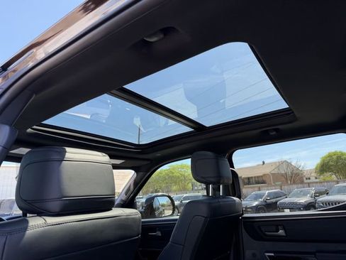 Used 2025 Toyota Tundra Limited image 16