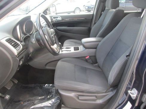 Used 2012 Jeep Grand Cherokee Laredo AWD/4WD image 10
