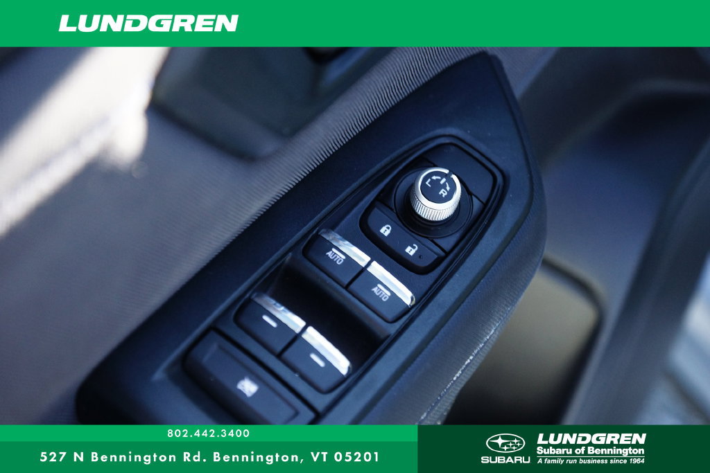 Used 2025 Subaru Forester Premium AWD/4WD image 12