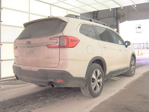 Used 2024 Subaru Ascent Premium w/ Convenience Package image 2