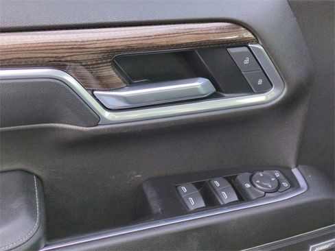 Certified 2022 Chevrolet Silverado 1500 RST w/ Convenience Package II image 23