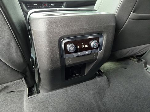 Used 2025 Chevrolet Tahoe LT image 11