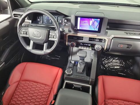 Used 2024 Toyota Tacoma SR5 AWD/4WD image 15