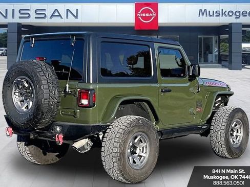 Used 2021 Jeep Wrangler Rubicon AWD/4WD image 5